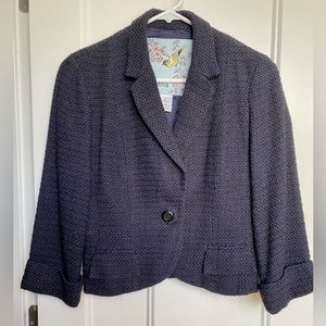 ANTHROPOLOGIE textured crop jacket notched collar, cuff sleeves, button front